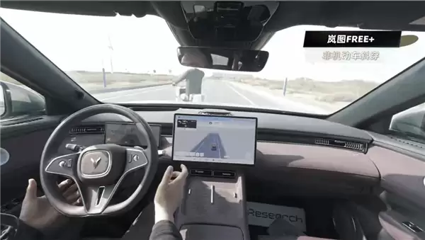 9款热门车实测电瓶车斜穿路口AEB：结果六款车都失手