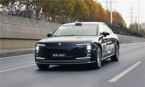 华为员工自购问界M9、享界S800参与 鸿蒙智行在深圳开启L3内测