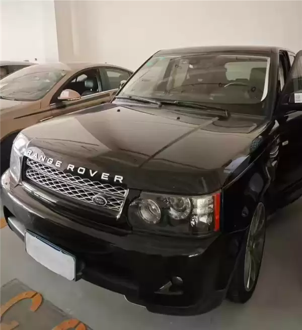 1元起拍的路虎揽胜成功拍出：61轮出价 25万元成交