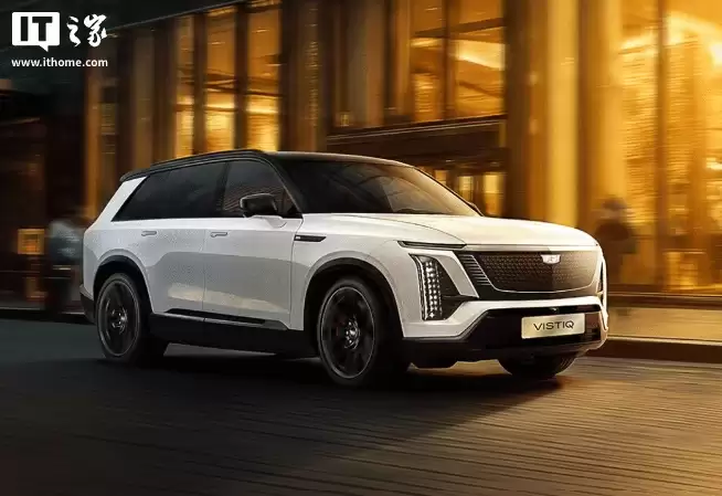 凯迪拉克 VISTIQ 纯电旗舰 SUV 官图公布,搭载 Momenta 智能辅助驾驶