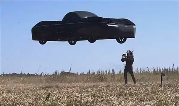 全球首款飞行汽车即将交付:每辆222万元 可飞177公里