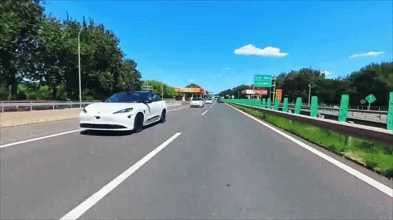 消息称北汽极狐 L3 试点车采用华为第一代 ADS 方案：400T 算力 + 3 颗主激光雷达