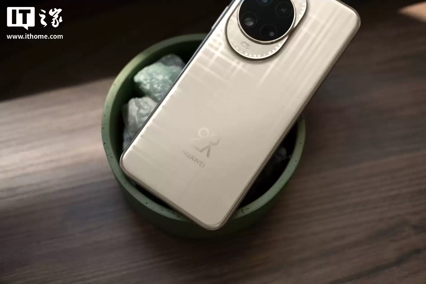 华为 nova 15 系列新品发布会定档 12 月 22 日