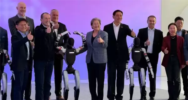 AMD总裁苏姿丰现身北京 率高管团队到访联想全球总部