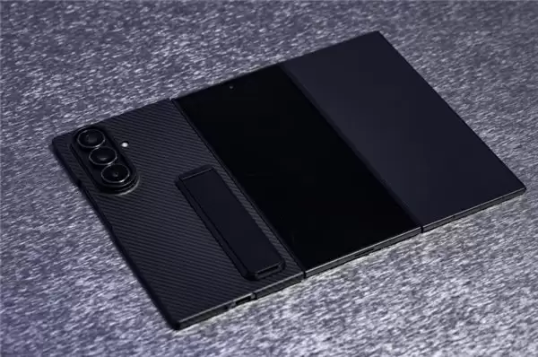 于细微处见匠心 看三星 Galaxy Z TriFold 的全面防护之道