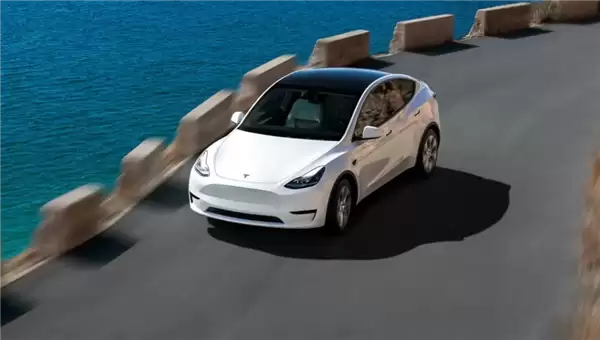 一夜飙涨3400亿 特斯拉股价逆市狂涨：市值超中国上市车企总和