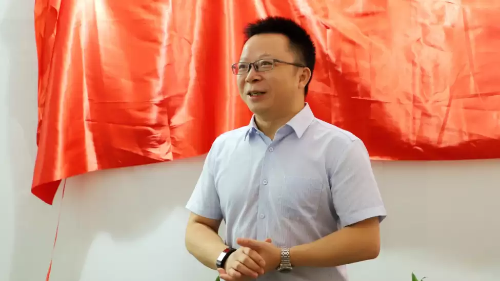 “国产 GPU 第二股”沐曦上市股价暴涨：CEO 陈维良成亿万富翁、联合创始人财富飙升