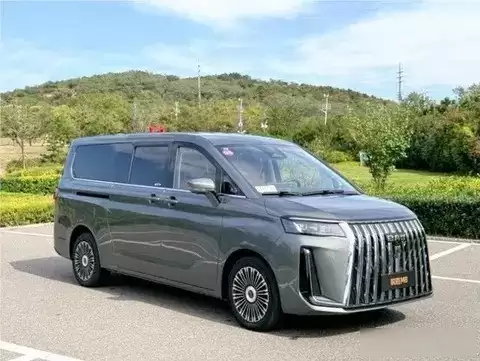 锐骐M8上市引爆MPV市场，十二万起售配增程续航航