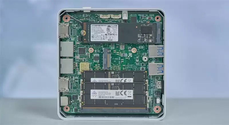 微星 Cubi NUC AI迷你电脑磁盘性能测试：为什么说长江存储PC411是优秀的OEM SSD