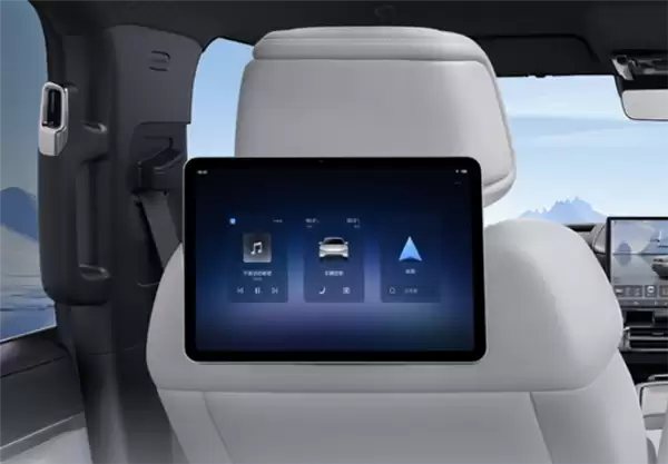 小米官宣：比亚迪方程豹豹7首发电适配小米生态接口 支持后排挂载平板