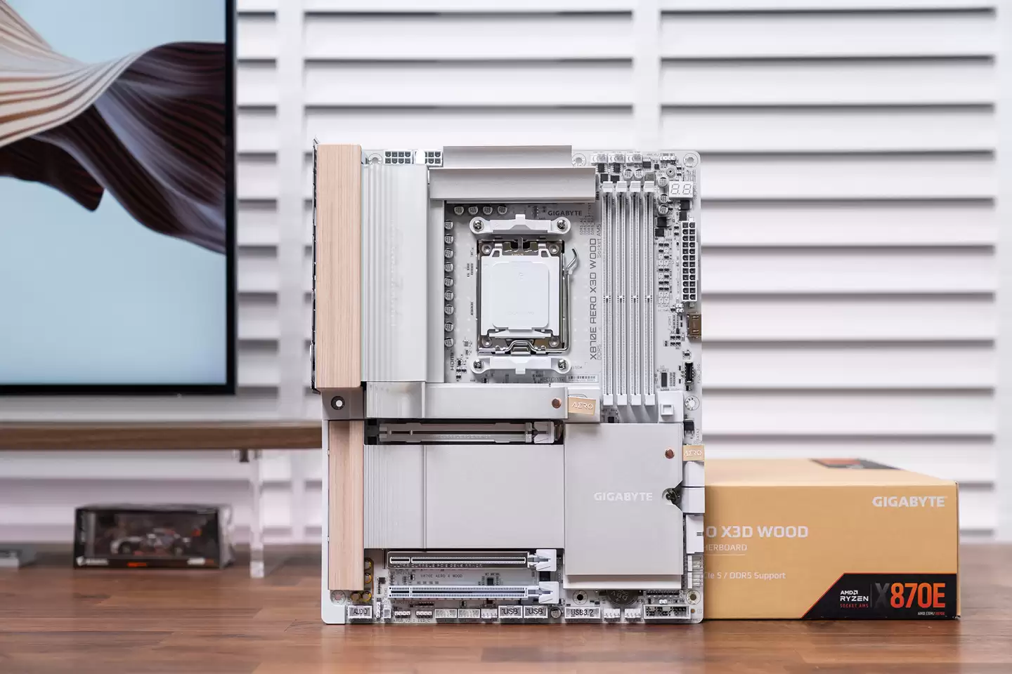 技嘉 X870E AERO X3D WOOD 木质美学主板上市,3999 元