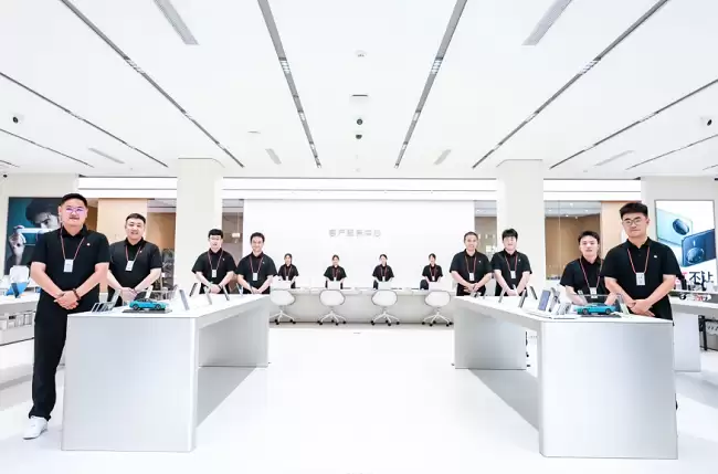 六城点亮，服务焕新丨小米服务战略升级全国启航，赋能科技生活新体验