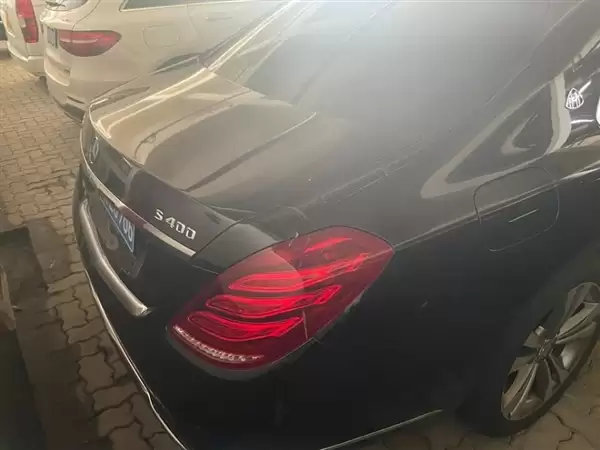 流拍两次 张小泉集团名下迈巴赫S400将被拍卖:降价至38万元