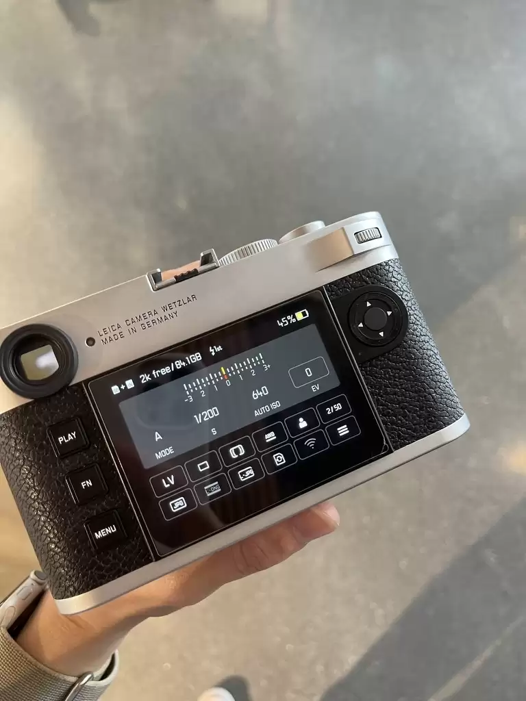 徕卡为 Q3、SL3 系列相机更新 4.0.0 固件：解锁全新 UI，部分机型支持多重拍摄 2.41 亿像素照片