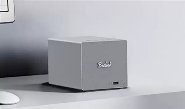 零刻ME Pro双盘位NAS首发1849元起:DIY抽拉式设计 可升级主板