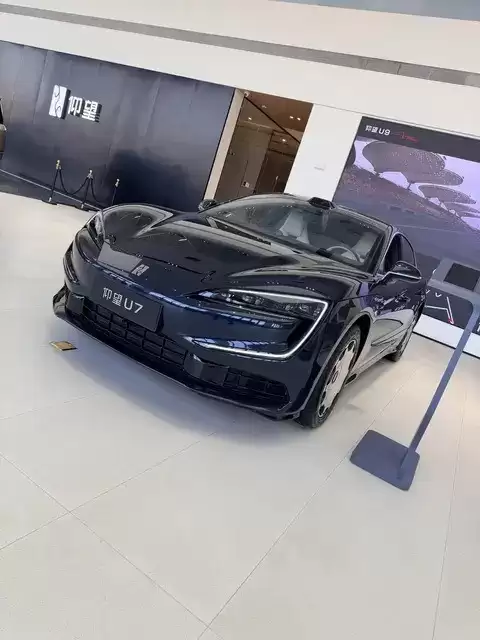 从帕拉梅拉到U7：一场关于豪华与未来的选择