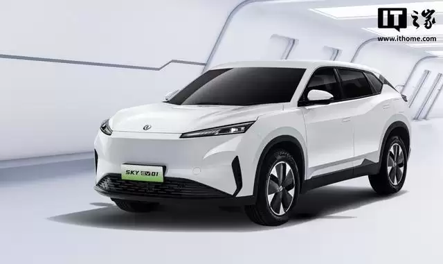 全球首款独立北斗量产车东风风神SKY EV01交付