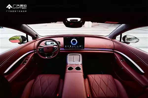 华为乾崑ADS、鸿蒙座舱上车!广汽旗舰轿车昊铂A800开启盲订