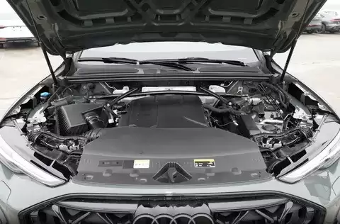 全新一代奥迪Q5L预售开启,31.3万起售,科技与动力全面升级