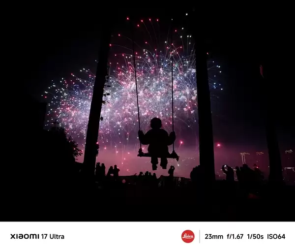 卢伟冰晒小米17 Ultra烟花样张:最强夜神实至名归