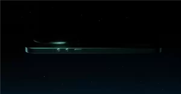 小米17 Ultra全新配色星空绿亮相！把浩瀚星空握在手中 超炫酷