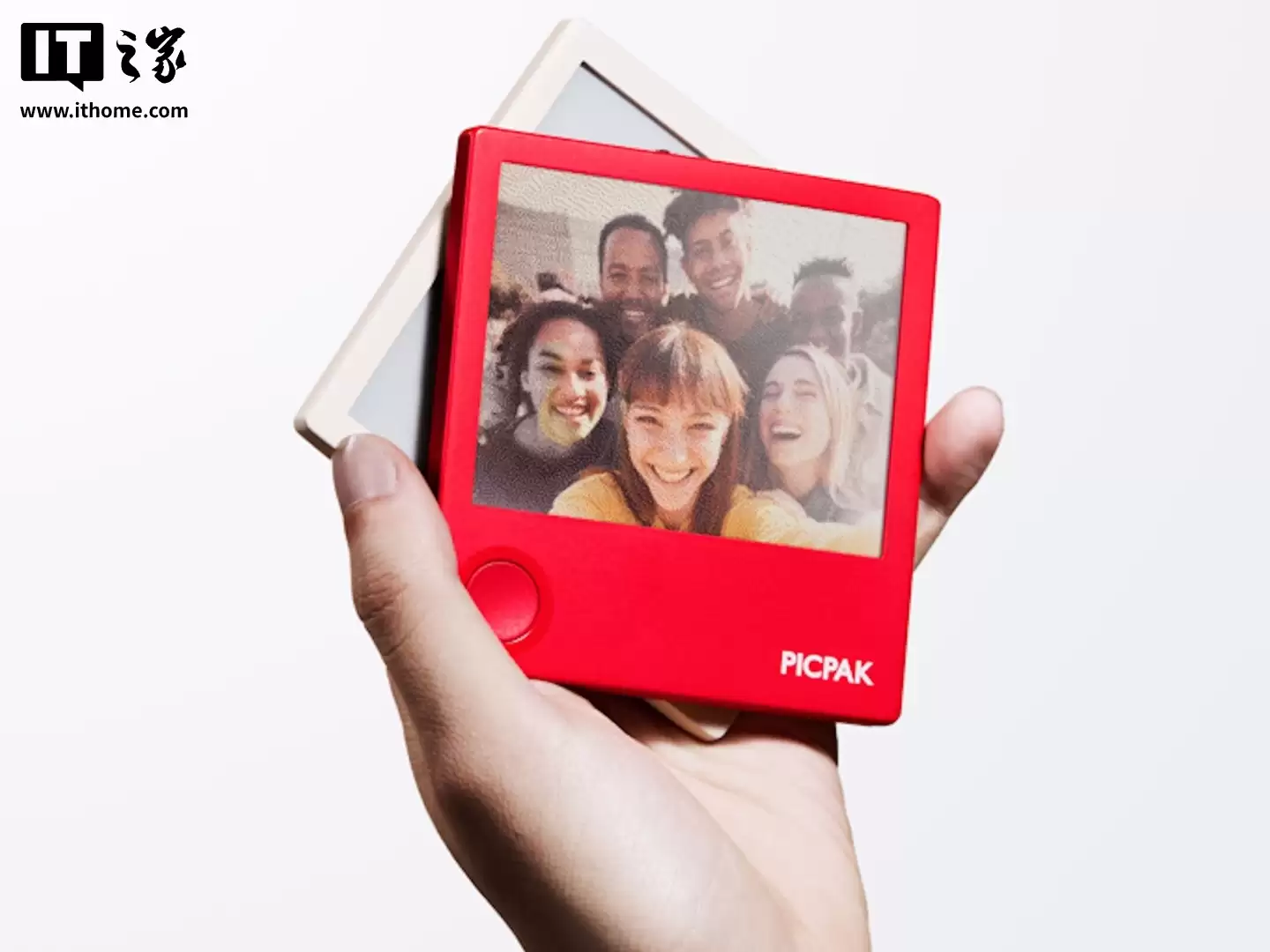 PicPak 掌上墨水屏相框现身:彩色 E-ink 屏幕,400 天续航