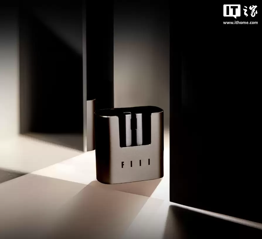 FIIL 斐耳推出 CC3 半入耳式 TWS 耳机：50dB 主动降噪，首发价 299 元