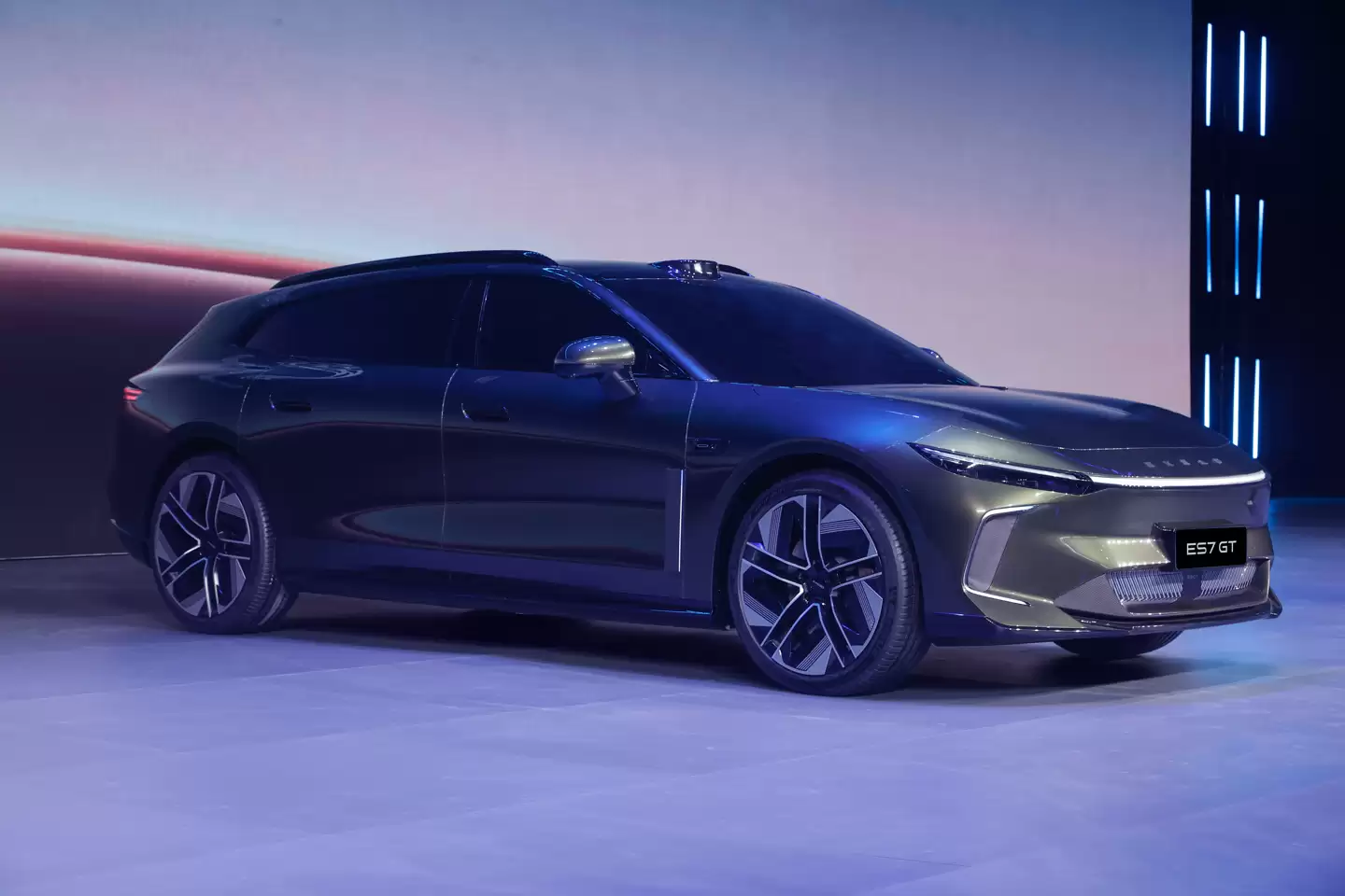 奇瑞星途 ES8、ES7 GT、ET8、ET9 首秀：全新大型对开门 SUV 及旅行车