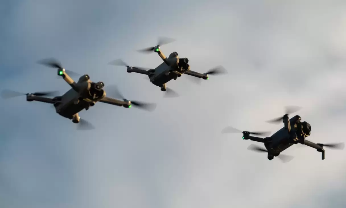 美国政府封禁外国无人机引发愤怒，飞手称中国无人机无法替代