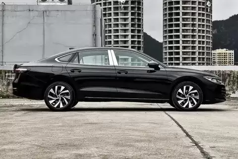 帕萨特燃油车保养实录：科学养护年均两千元