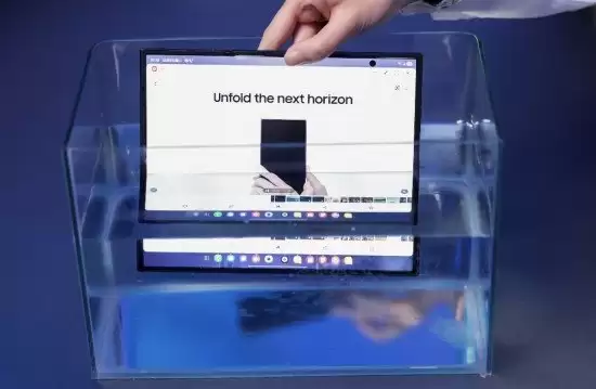 形态破界 功能焕新 三星 Galaxy Z TriFold 用多元体验探索未来
