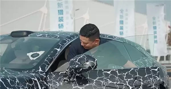 华为广汽联手打造 “启境”第一车预热:豪华猎装装 号称“三个百万”