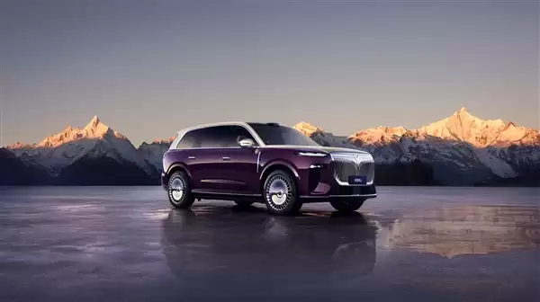 岚图董事长卢放:许多企业追求短期利益 往往选择抄袭和模仿