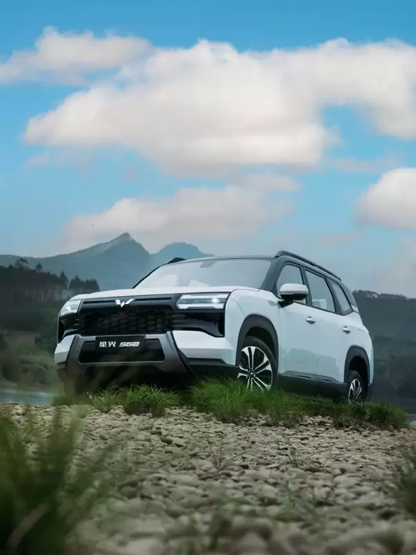 5.98万元起!五菱首款硬派SUV星云560明年1月上市:三动力可选