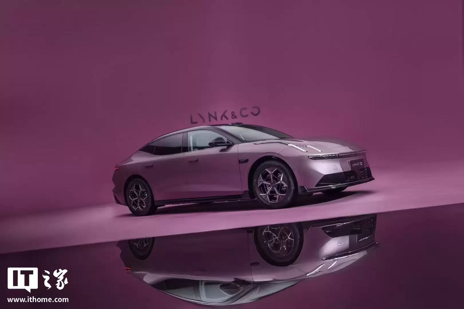 部分领克 10 EM-P 被曝后备箱渗水,官方回应将免费更换零部件