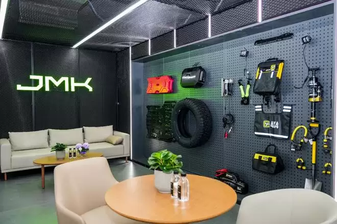 捷途纵横,中国方盒子的豪华叙事