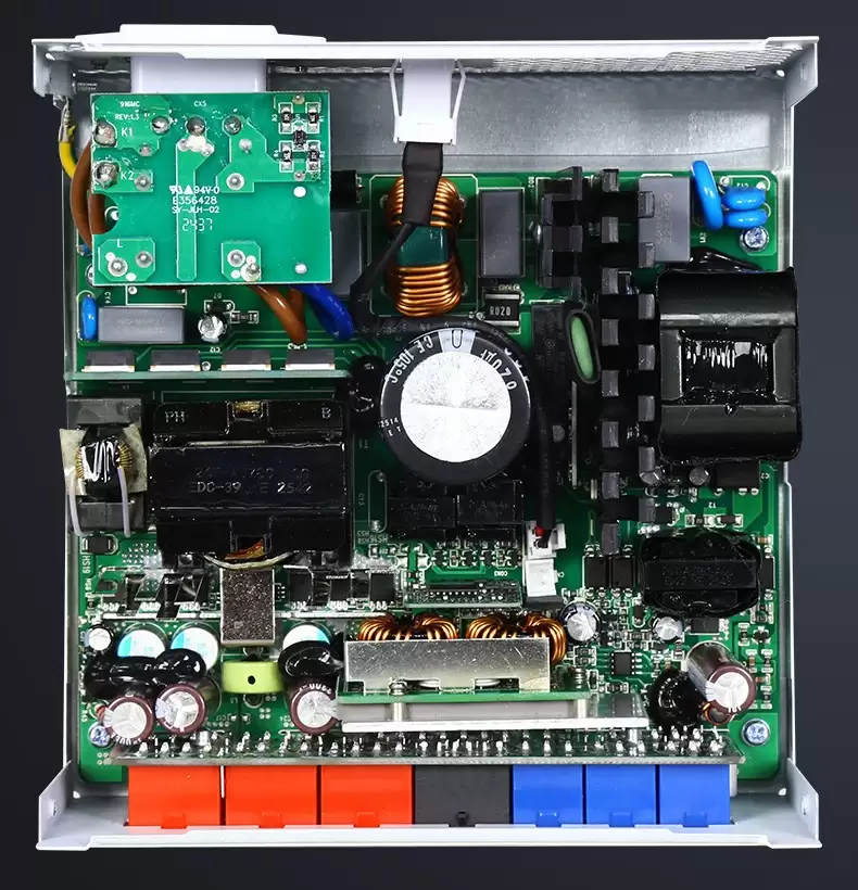 先马钜钻系列电源上市:150mm 长白金 ATX,享三年换新 + 七年维修