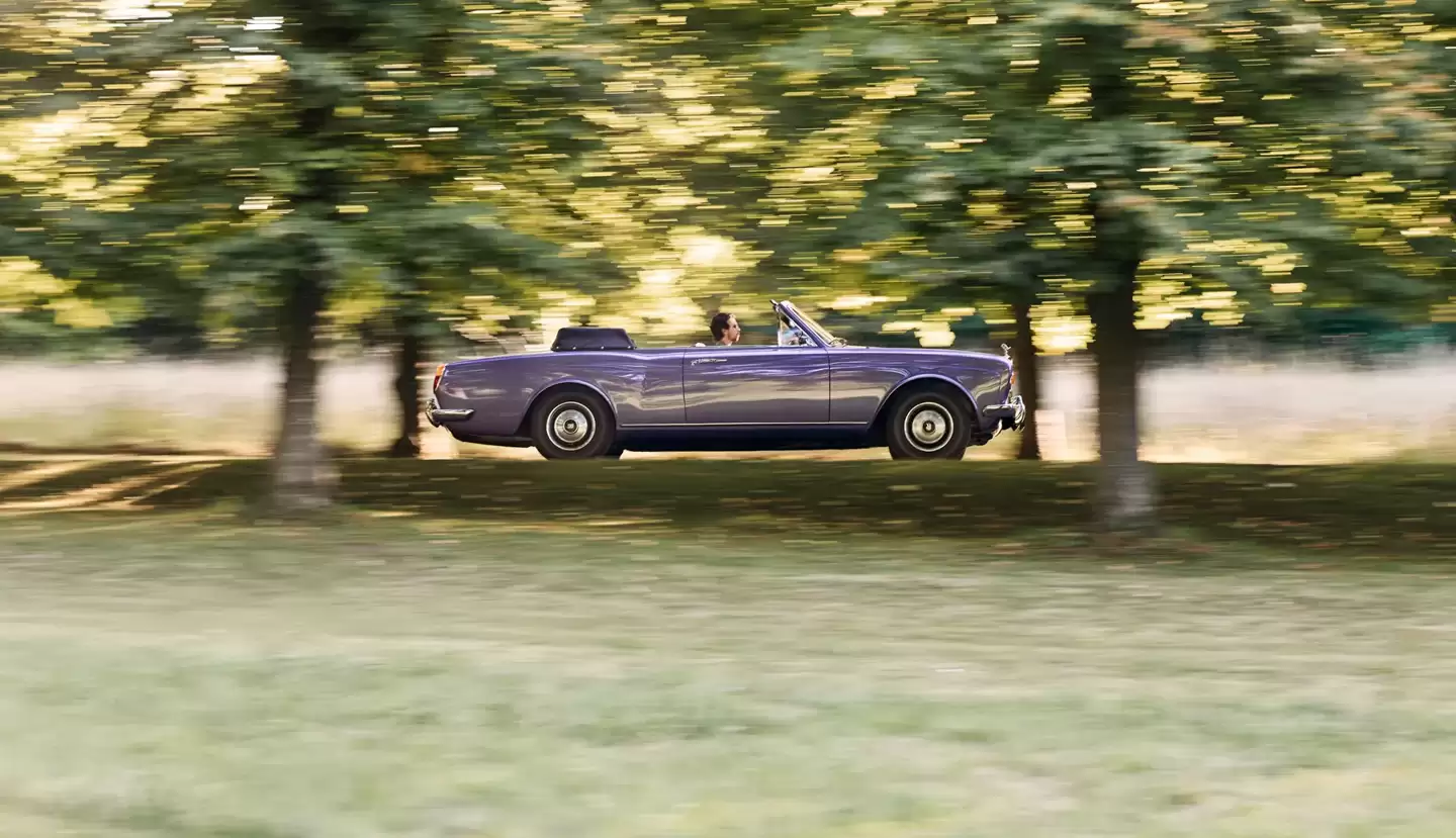 劳斯莱斯险路电动版亮相：800伏平台加持，纯手工打造限量60台