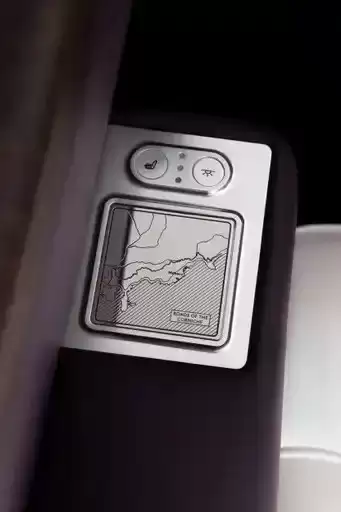 劳斯莱斯险路电动版亮相：800伏平台加持，纯手工打造限量60台