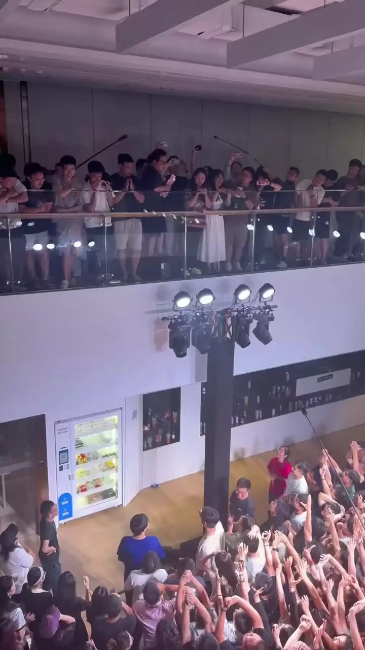 影石创始人刘靖康再谈“撒钱”争议：的确做得不对，很多人从情感上受到伤害