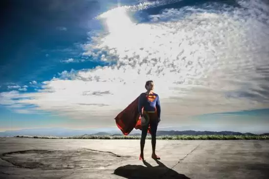 扎克·施奈德曝光卡维尔超人战服原始设计稿