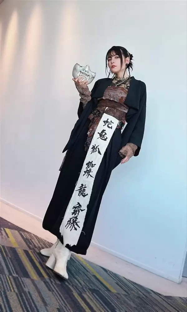 《山灵传说》女主声优晒个人美照 混血神颜获盛赞