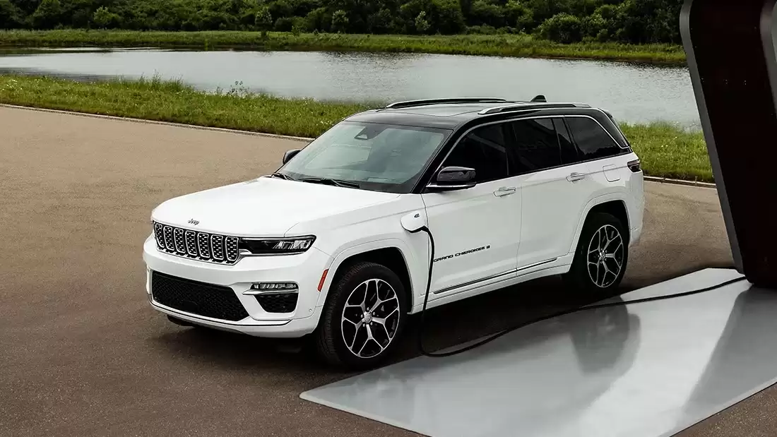 克莱斯勒在华召回牧马人4xe、大切诺基4xe:总数近万辆,电池存在起火风险