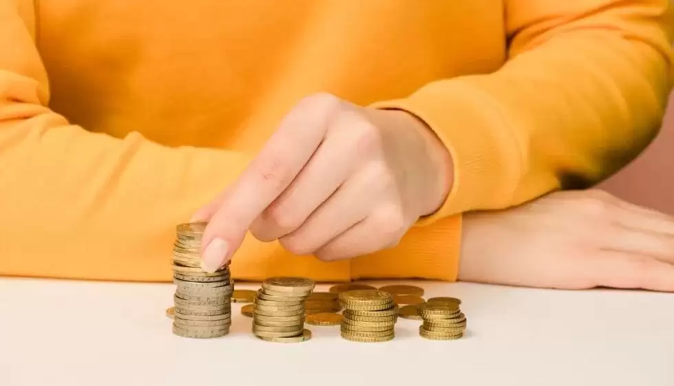 ChatGPT和传统搜索引擎,在一条钢丝上越走越近