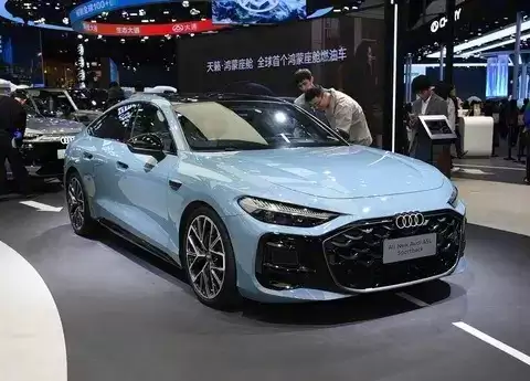 上汽奥迪A5L Sportback旗舰版上市，搭载48V轻混与高阶智驾