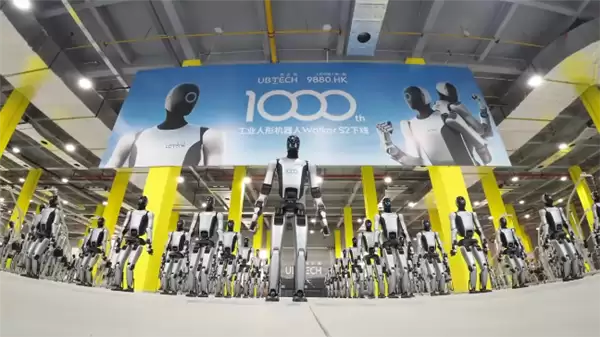 优必选第1000台Walker S2人形机器人下线
