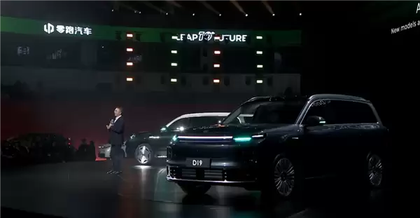 零跑十周年：朱江明谈初心与技术创新之路