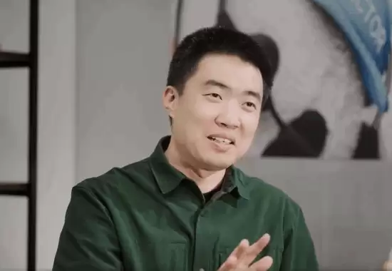 2025智舱变革:语音主导九电新体系,三重法则重塑人机交互