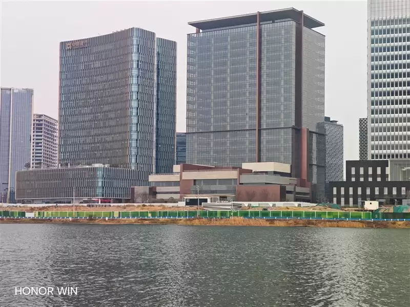 首发10000mAh大电池!荣耀WIN全面评测:原以为续航无敌 没想到性能释放更是不讲道理!