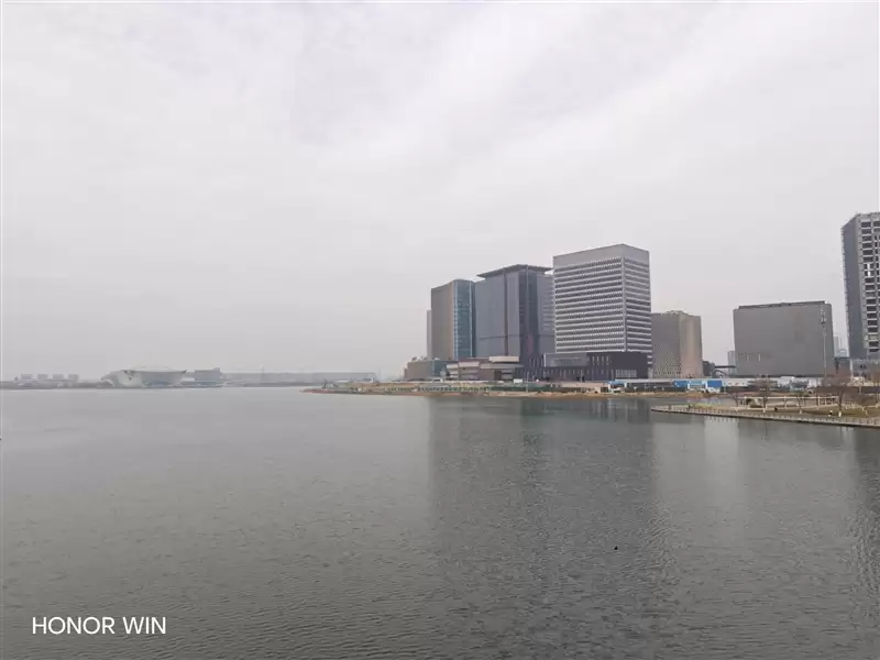 首发10000mAh大电池!荣耀WIN全面评测:原以为续航无敌 没想到性能释放更是不讲道理!